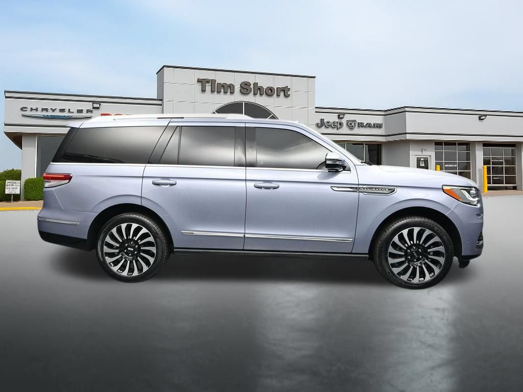 Used 2024 Lincoln Navigator Black Label AWD/4WD image 6
