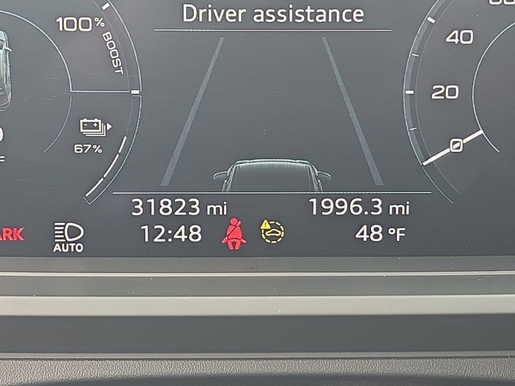 Used 2022 Audi Q4 e-tron Premium Plus w/ Premium Plus image 16