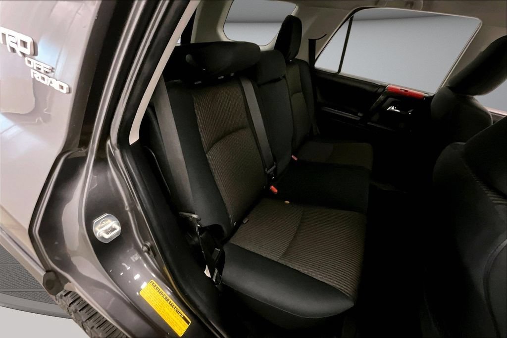 Used 2018 Toyota 4Runner TRD Off-Road AWD/4WD image 25
