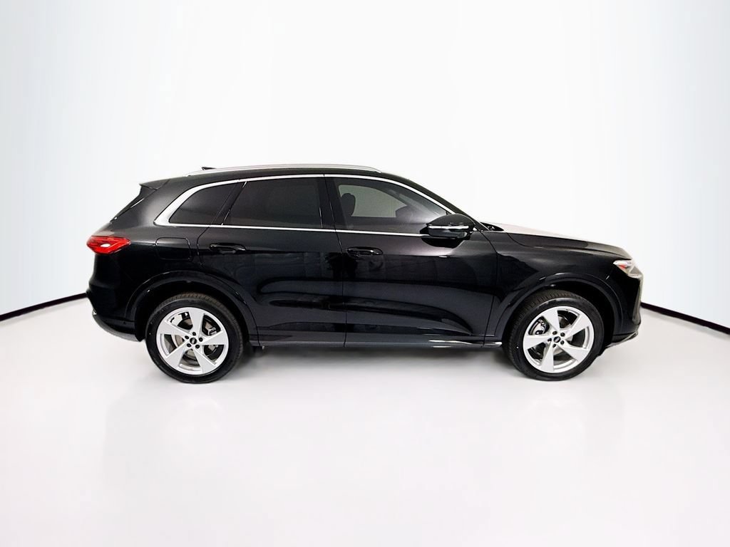 Used 2026 Audi Q5 Premium w/ Premium Plus AWD/4WD image 4