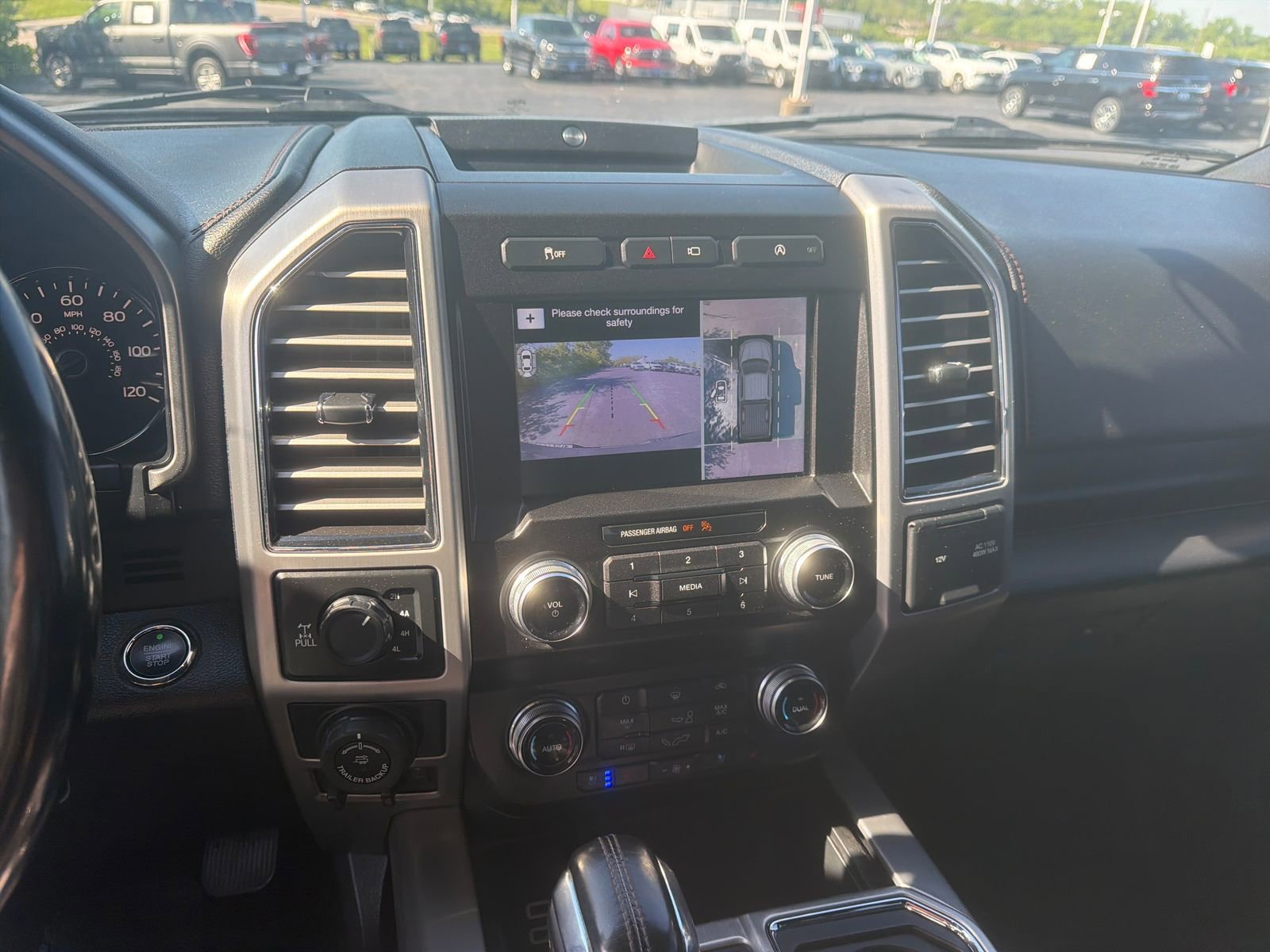 Used 2019 Ford F150 Platinum w/ Equipment Group 701A Luxury AWD/4WD image 14