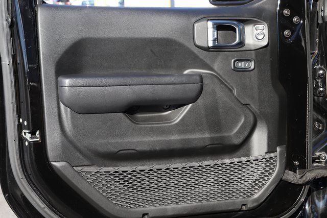 Used 2023 Jeep Gladiator Sport image 16