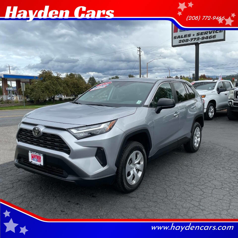 Used 2024 Toyota RAV4 LE image 1