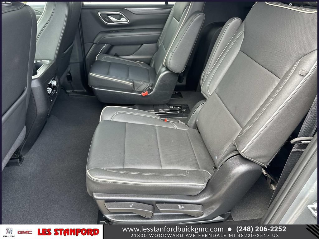 Certified 2024 GMC Yukon XL SLT w/ SLT Luxury Package AWD/4WD image 13