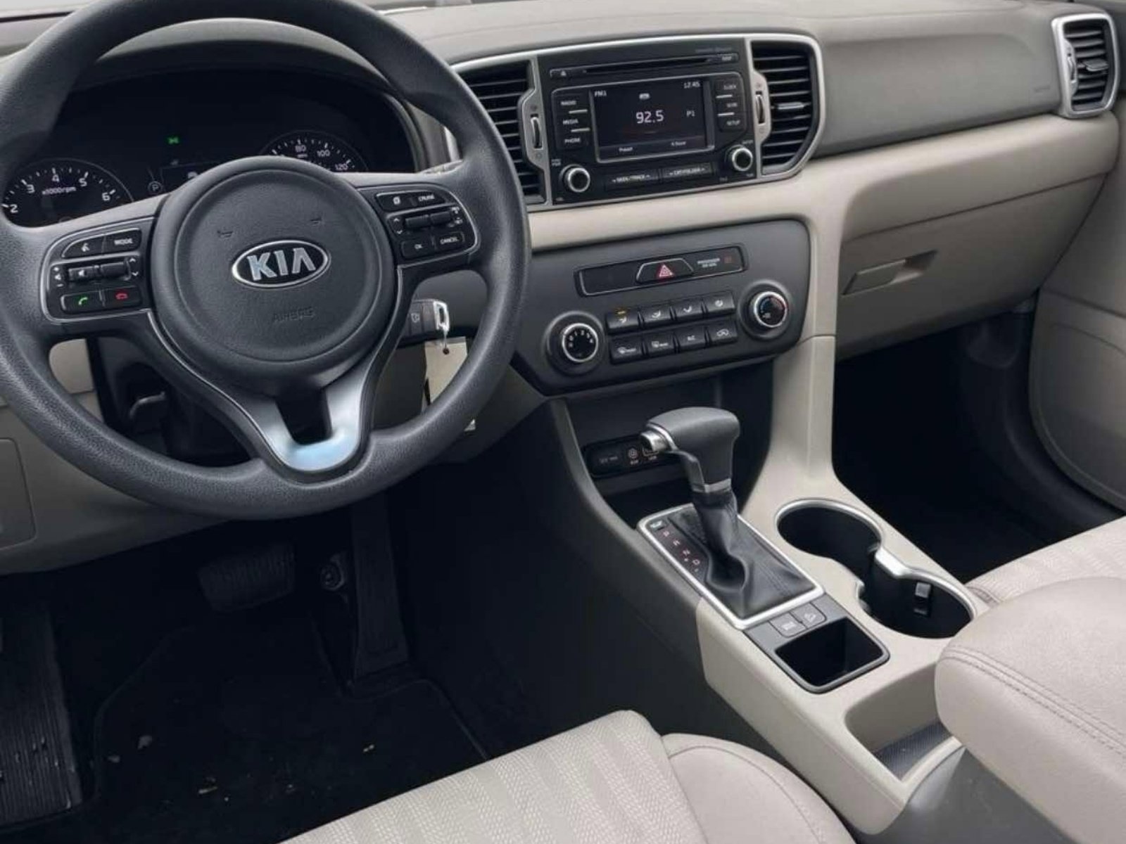 Used 2017 Kia Sportage LX FWD image 4