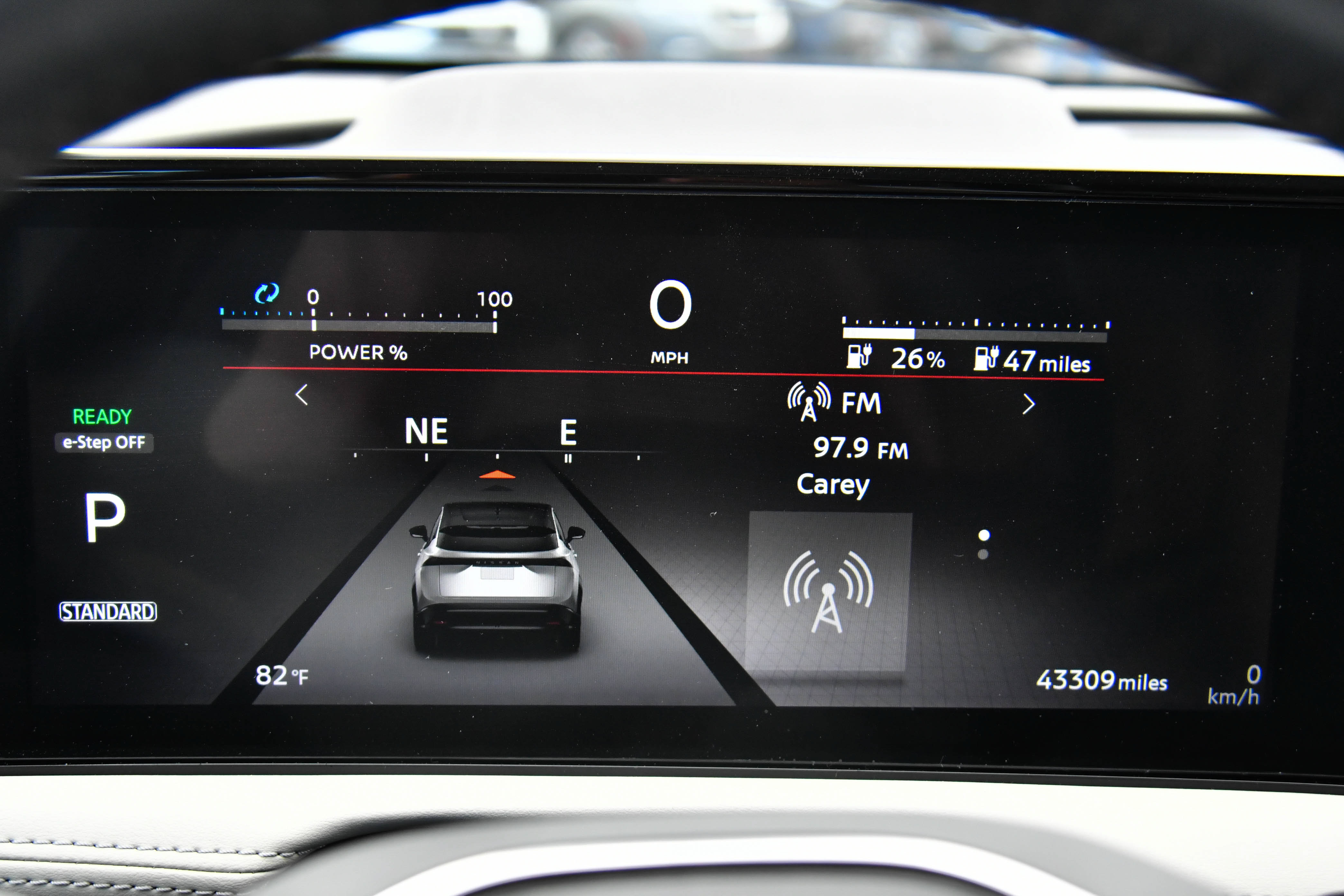 Used 2023 Nissan Ariya FWD image 34