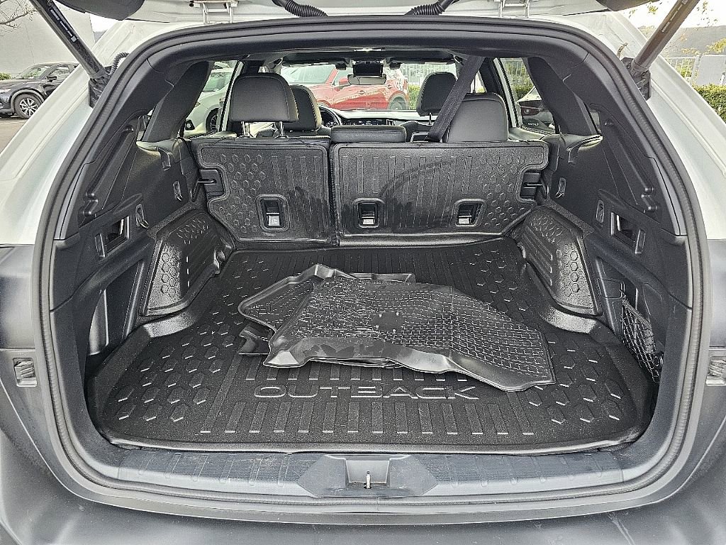 Used 2022 Subaru Outback Wilderness w/ Wilderness Package image 10