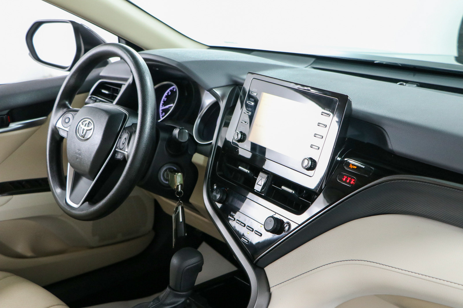 Used 2023 Toyota Camry LE FWD image 25