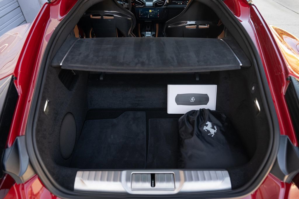 Used 2025 Ferrari 12Cilindri image 22