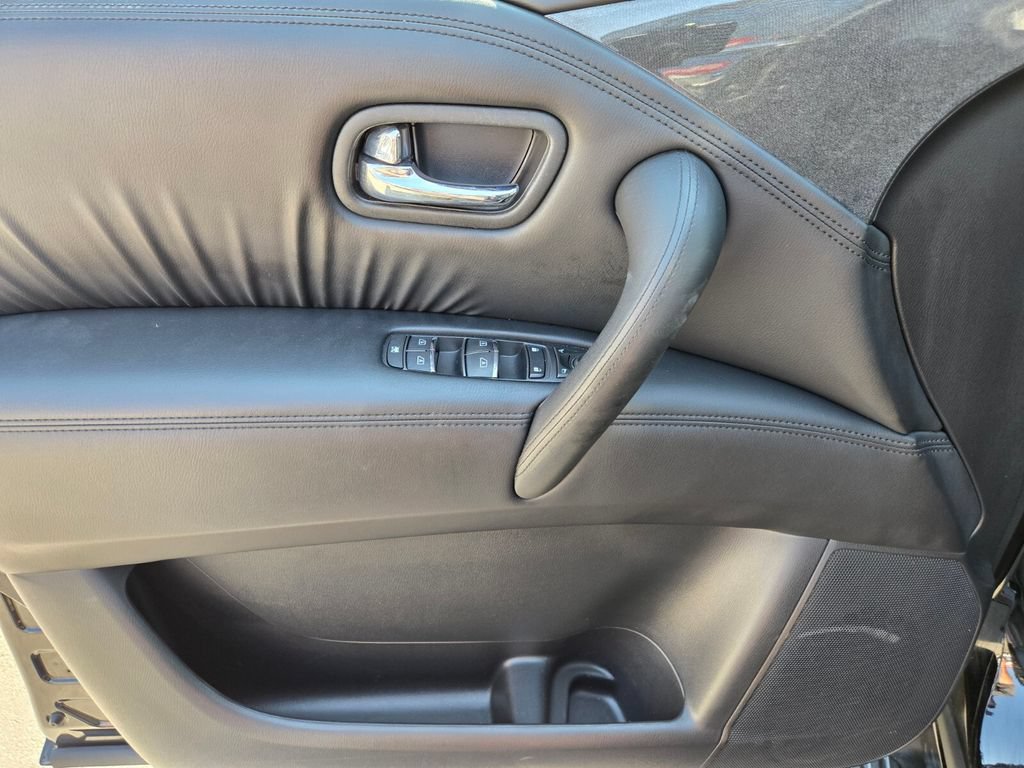 Used 2024 Nissan Armada SV AWD/4WD image 23