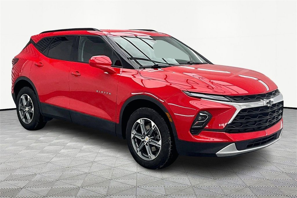 Used 2023 Chevrolet Blazer LT w/ Convenience Package image 12