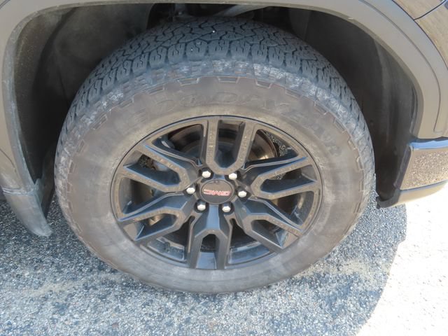 Used 2024 GMC Sierra 1500 Elevation w/ Preferred Package AWD/4WD image 15