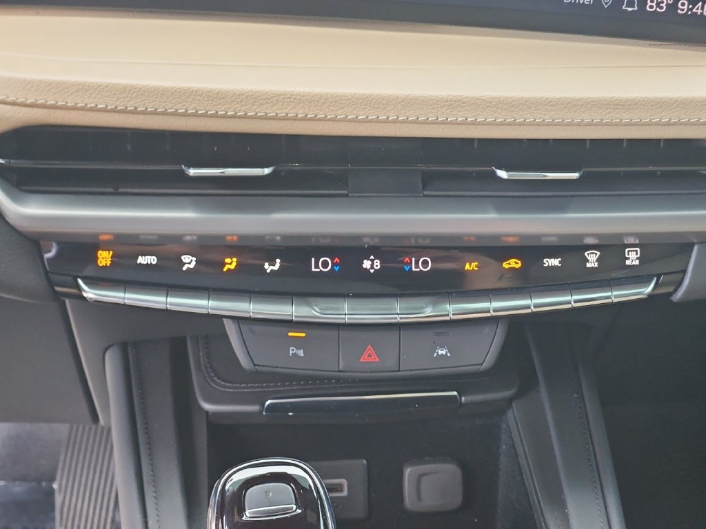 Certified 2024 Cadillac XT4 Premium Luxury FWD image 21