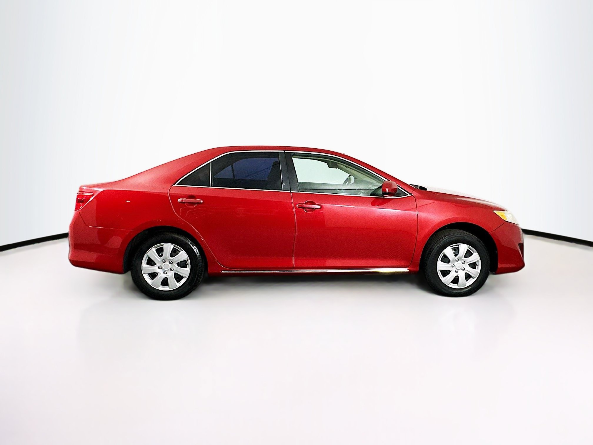 Used 2012 Toyota Camry LE FWD image 10