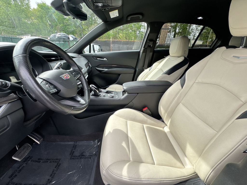Used 2022 Cadillac XT4 Sport w/ Comfort Package image 13