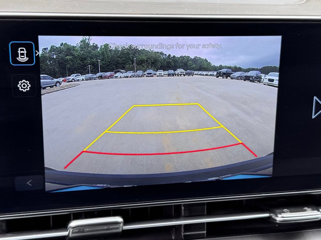 Certified 2025 Hyundai Kona SEL AWD/4WD image 5