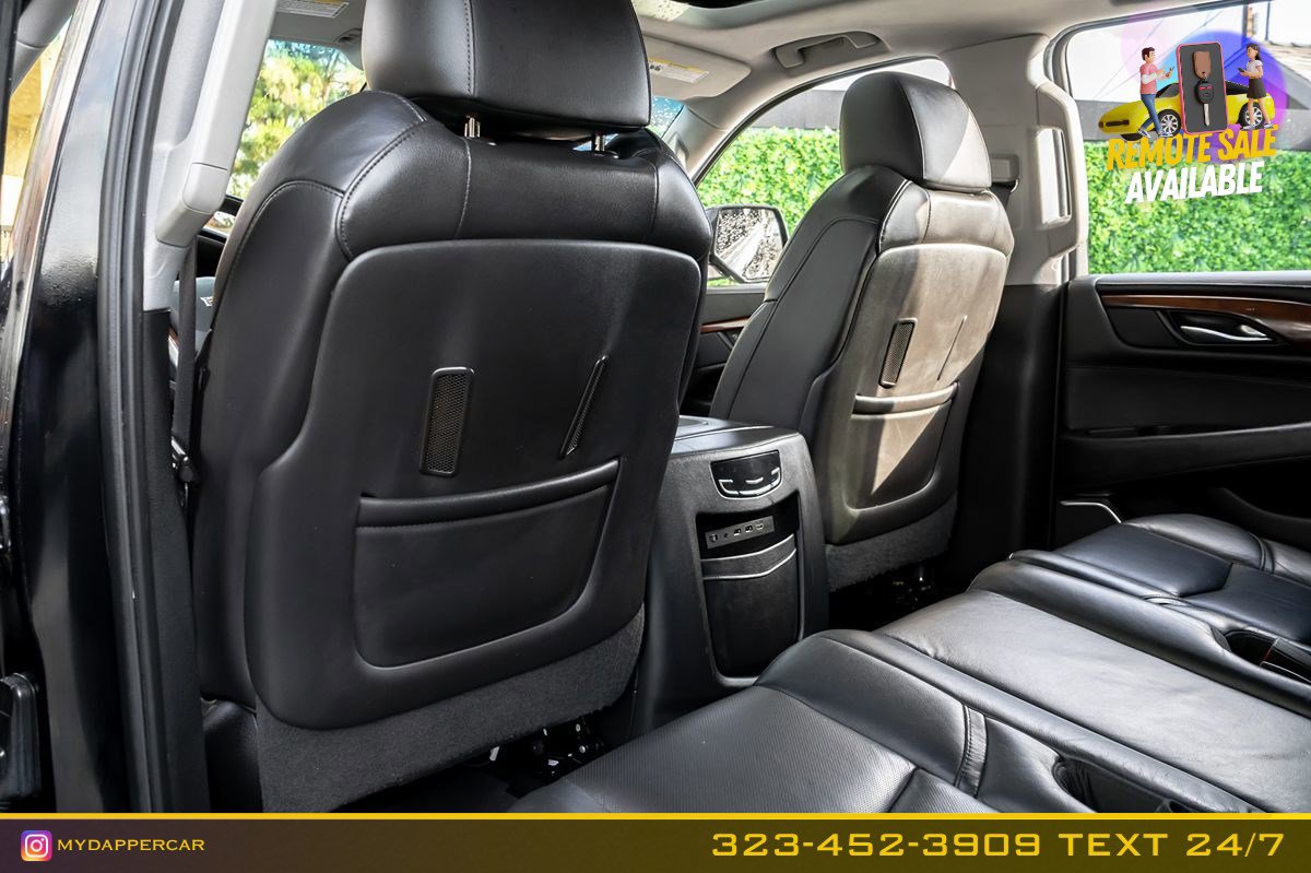 Used 2019 Cadillac Escalade ESV Luxury image 14