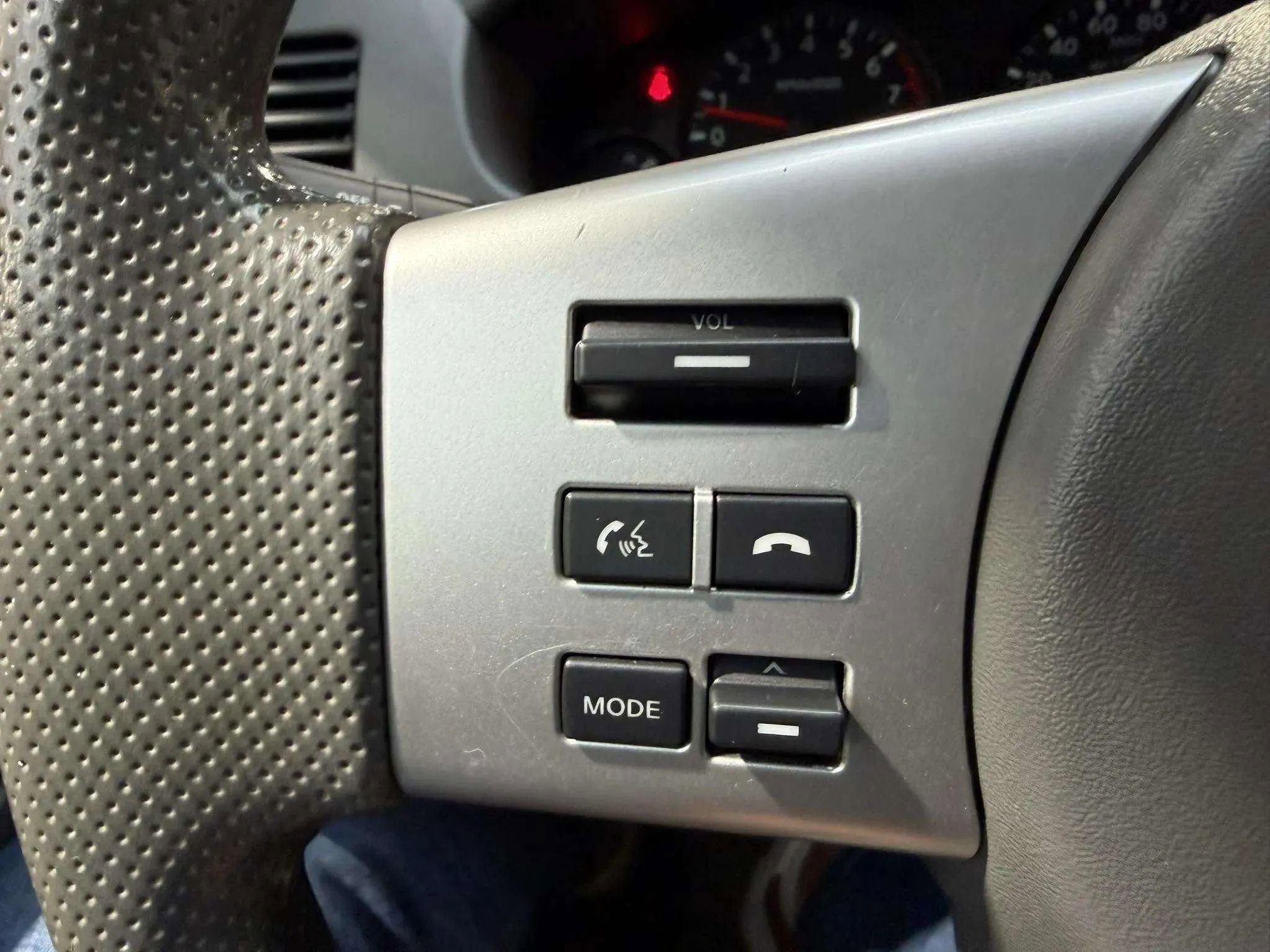 Used 2018 Nissan Frontier SV image 21