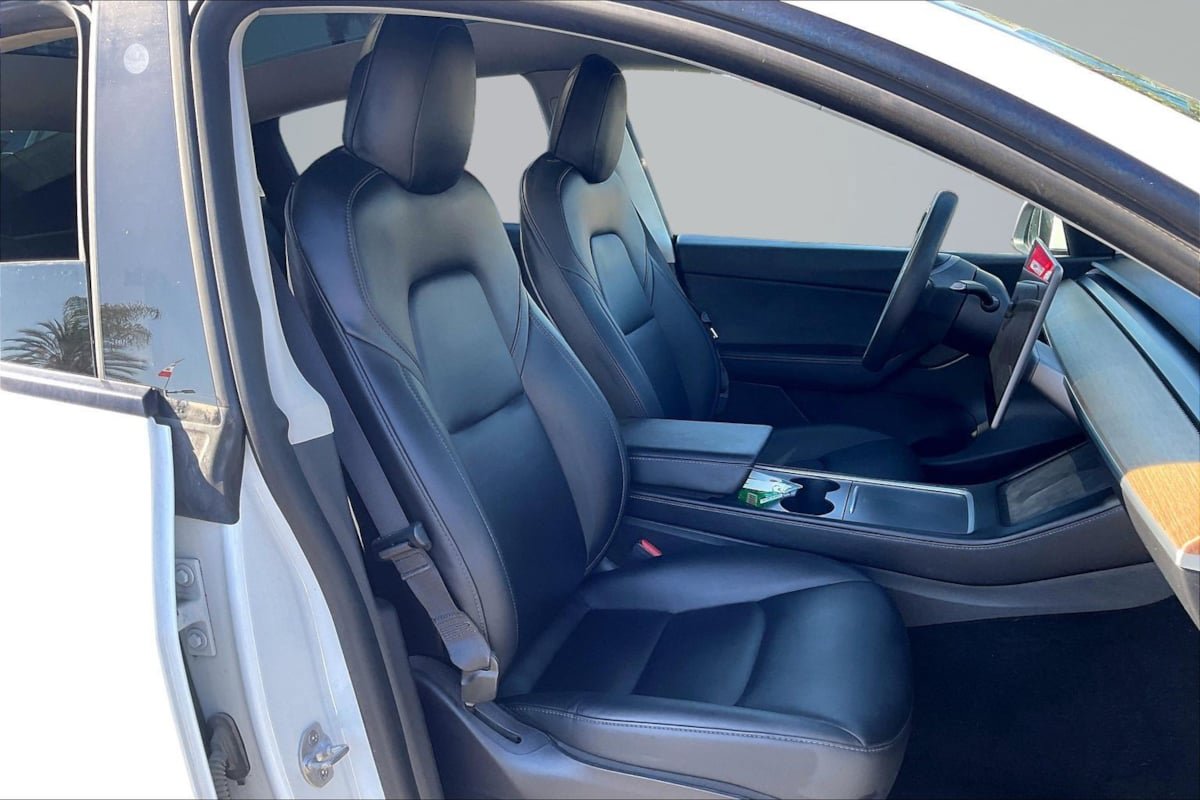 Used 2021 Tesla Model Y Long Range AWD/4WD image 7