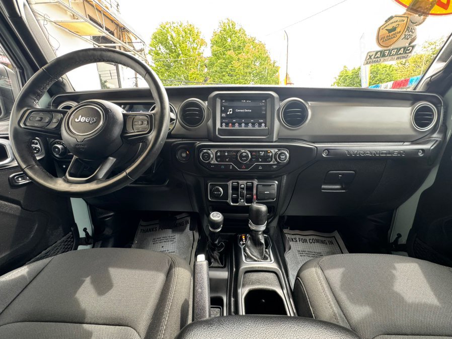 Used 2023 Jeep Wrangler Unlimited w/ Cold Weather Group AWD/4WD image 29