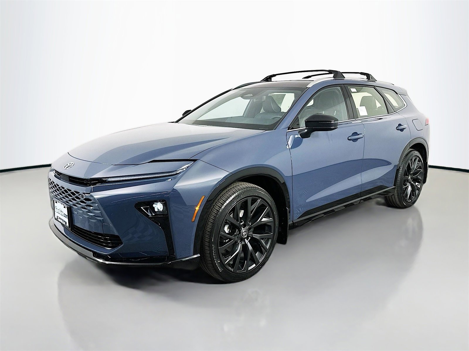 New 2025 Toyota Crown Signia Limited image 3