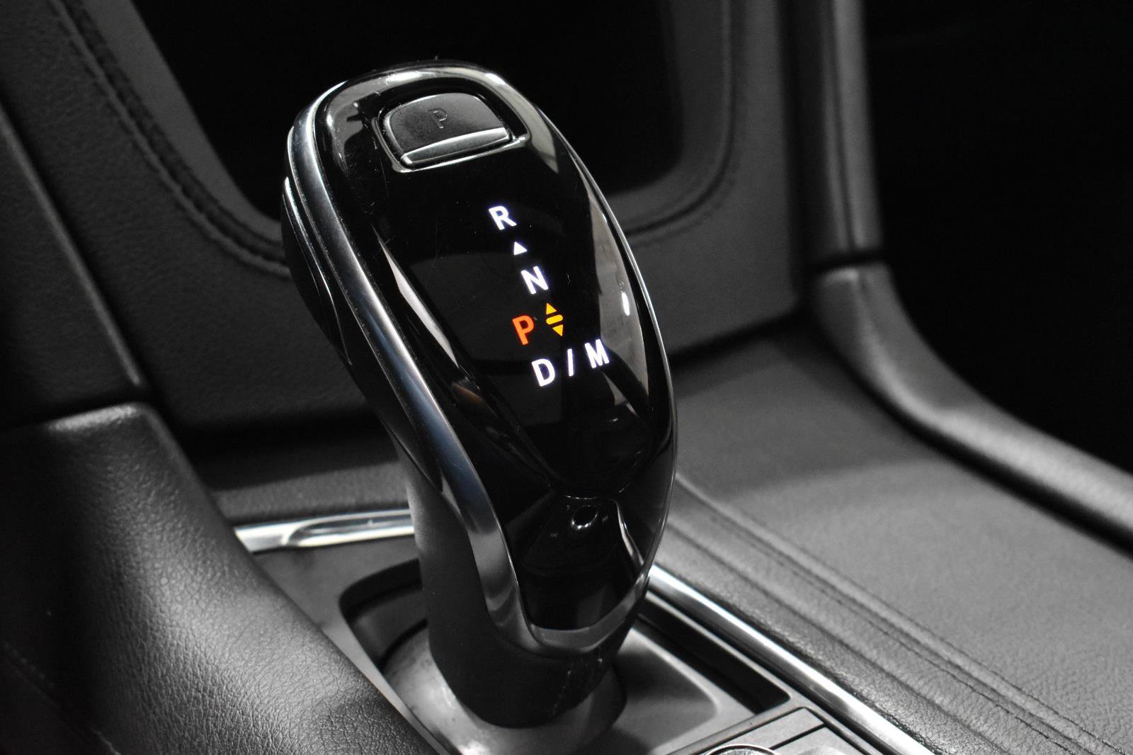 Certified 2022 Cadillac XT5 Premium Luxury w/ LPO, Floor Liner Package image 20