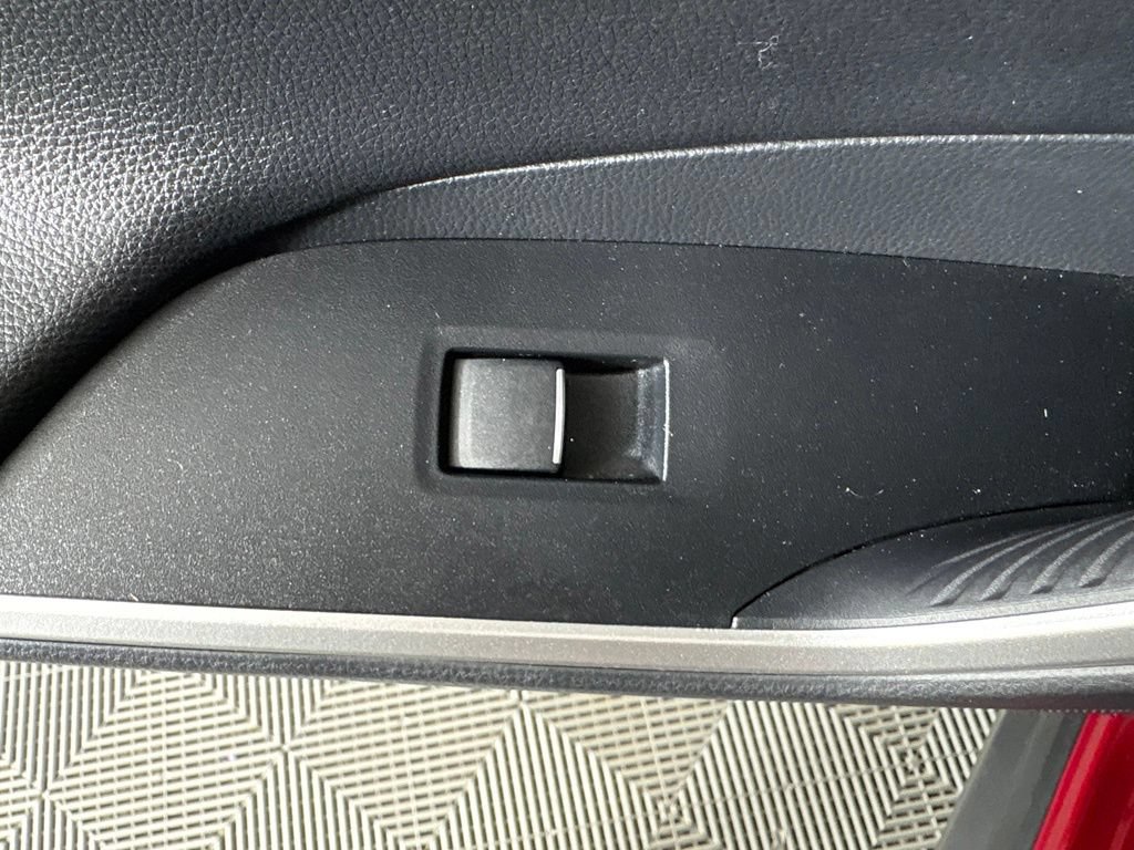 Used 2019 Toyota RAV4 Limited FWD image 40