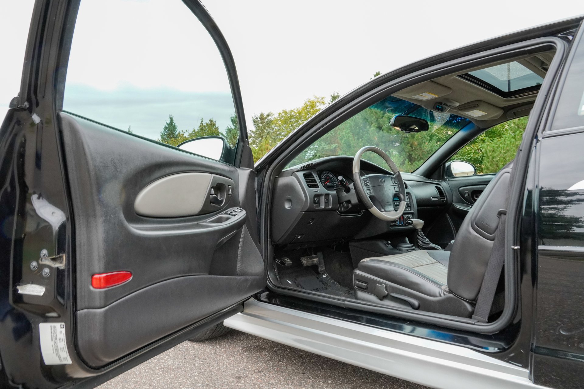 Used 2001 Chevrolet Monte Carlo SS FWD image 10