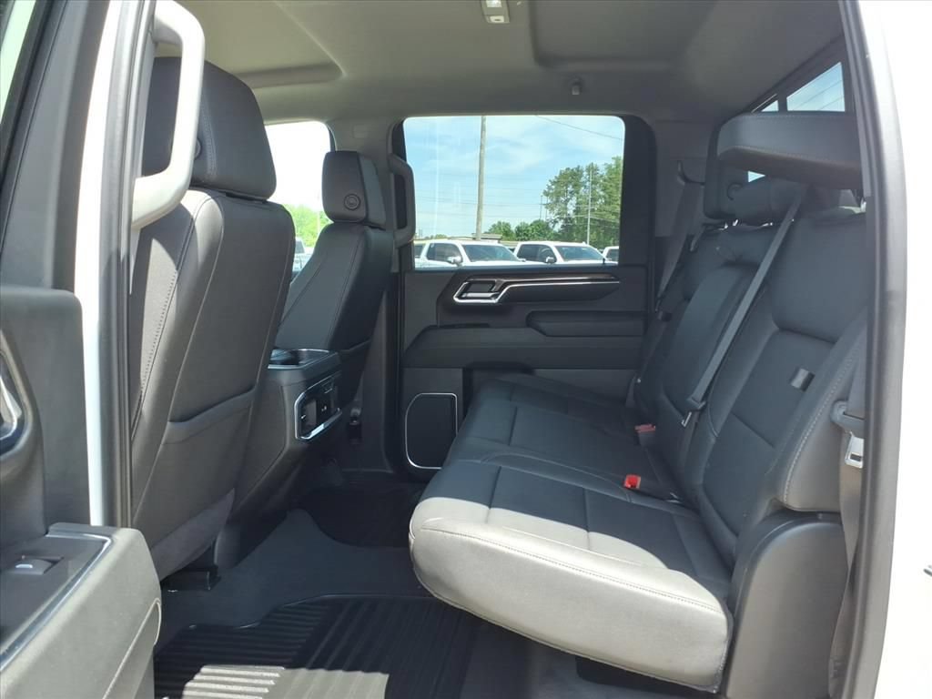Used 2024 Chevrolet Silverado 2500 LTZ w/ LTZ Premium Package AWD/4WD image 20