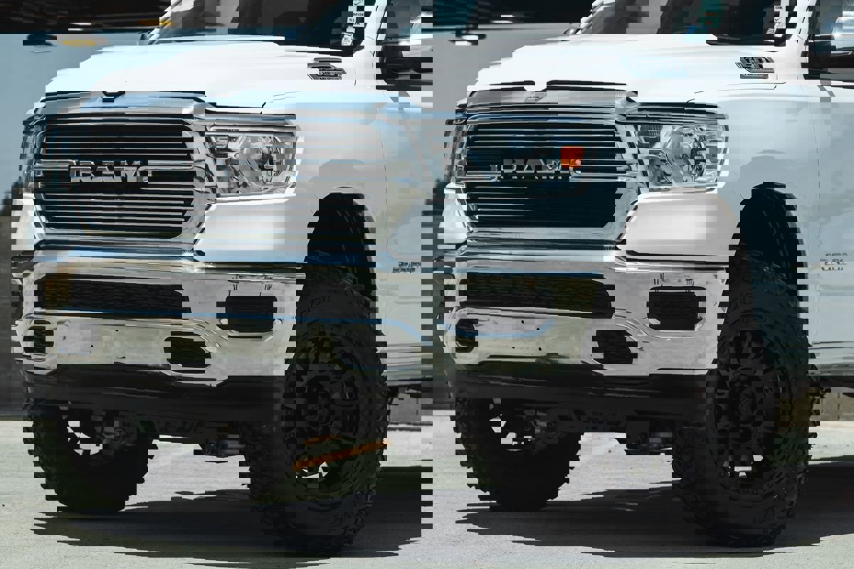 Used 2024 RAM 1500 Laramie image 2
