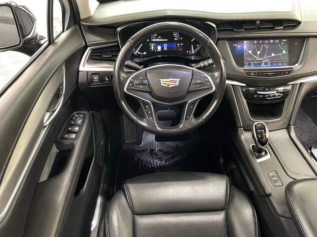 Certified 2018 Cadillac XT5 Luxury w/ Driver Awareness Package AWD/4WD image 27