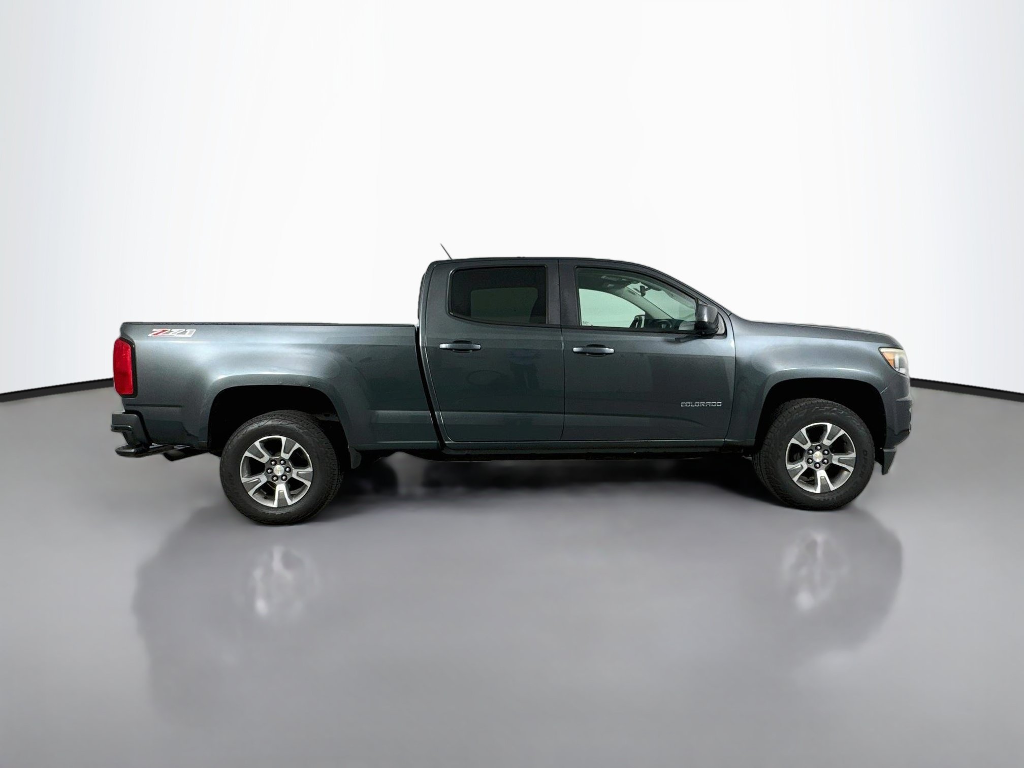 Used 2015 Chevrolet Colorado Z71 AWD/4WD image 8