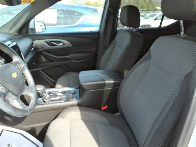 Used 2023 Chevrolet Traverse LT image 10