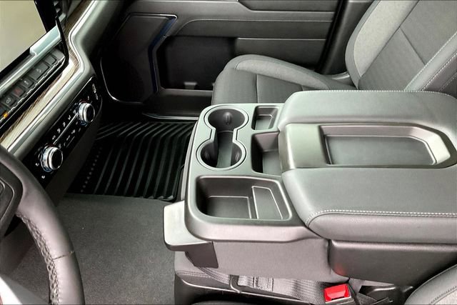 Used 2024 GMC Sierra 1500 SLE w/ X31 Off-Road Package image 13