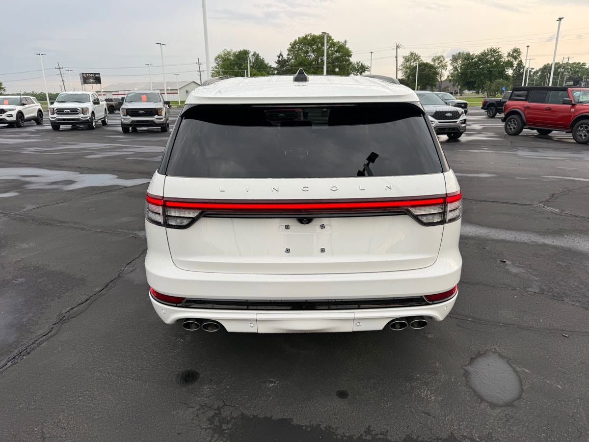Used 2025 Lincoln Aviator Reserve w/ Equipment Group 201A AWD/4WD image 5