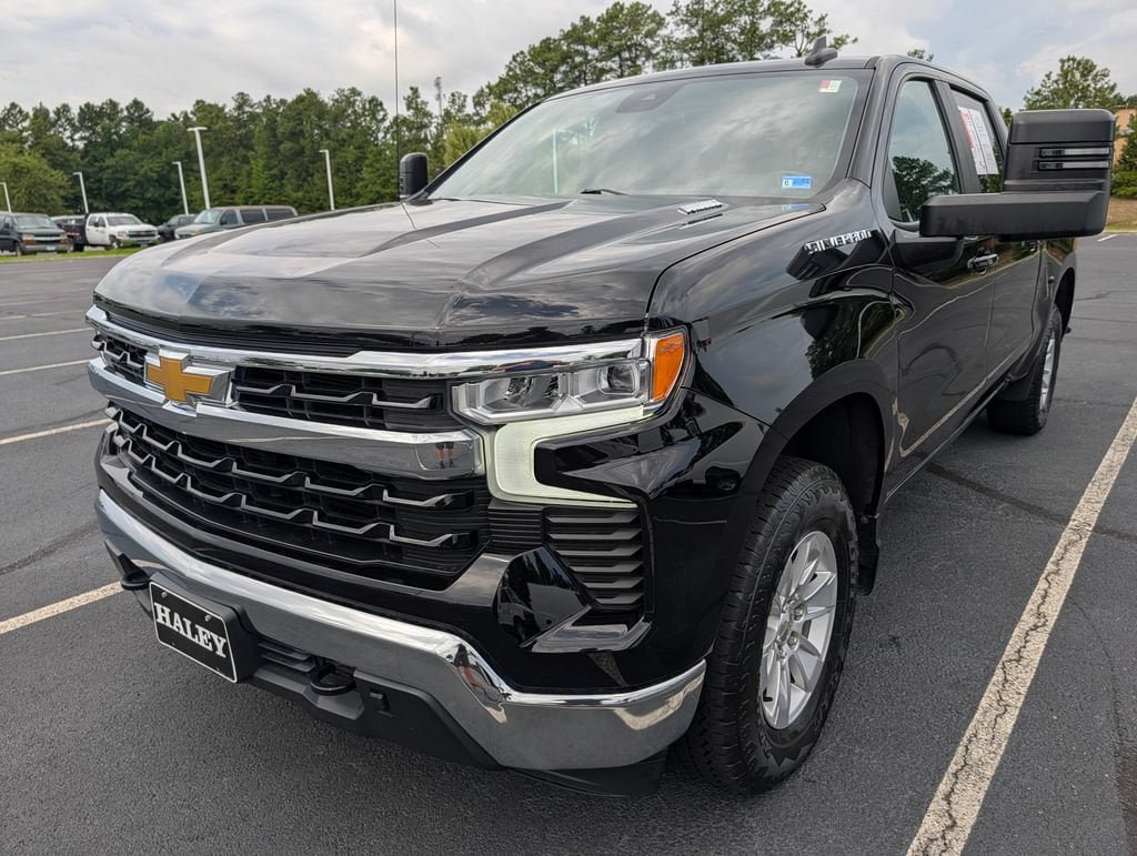 Used 2023 Chevrolet Silverado 1500 LT w/ Protection Package AWD/4WD image 28