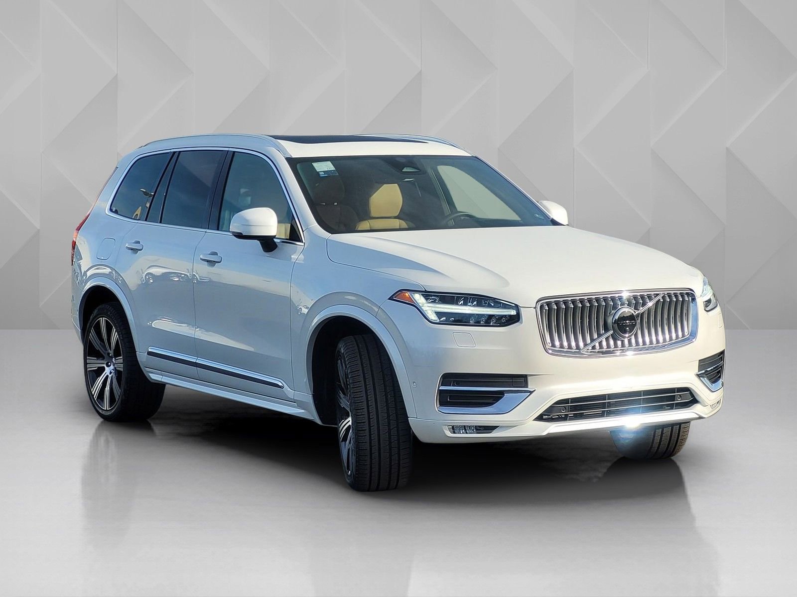 Certified 2023 Volvo XC90 B6 Ultimate w/ Protection Package Premier AWD/4WD image 8