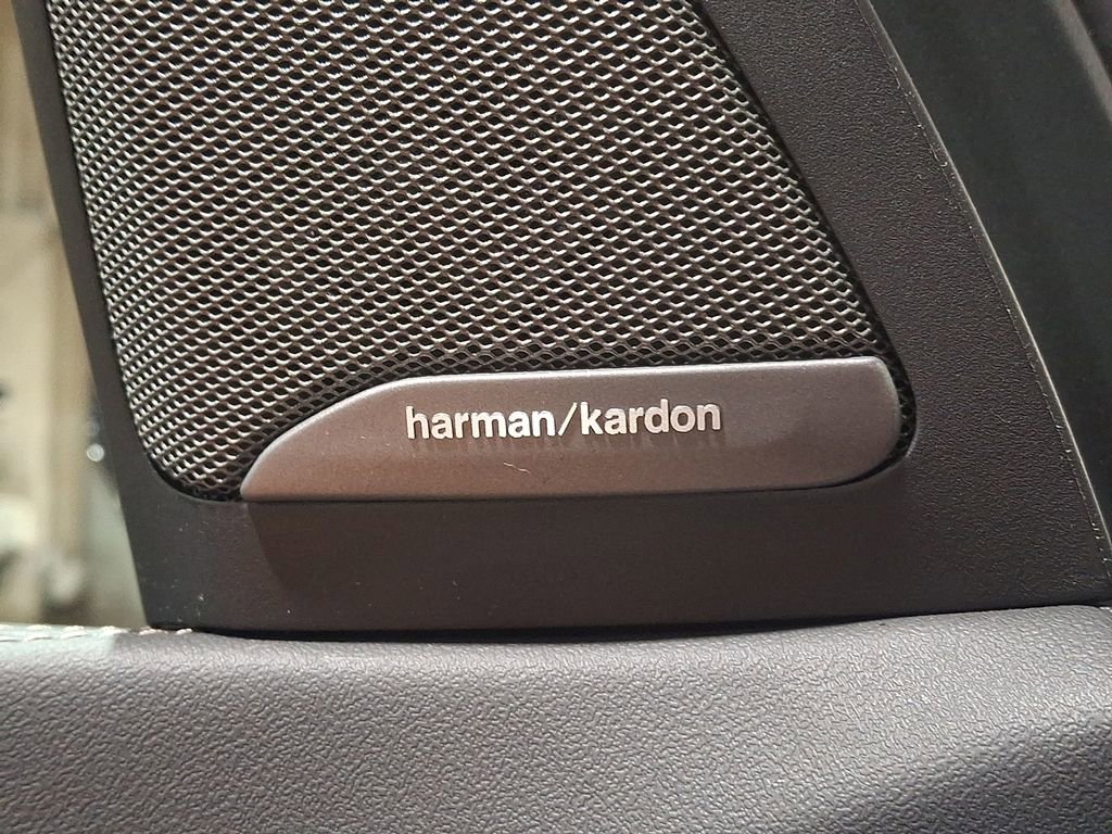 Certified 2025 BMW X5 xDrive40i w/ M Sport Package image 24