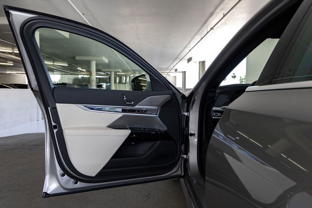 New 2026 BMW i7 eDrive50 RWD image 13