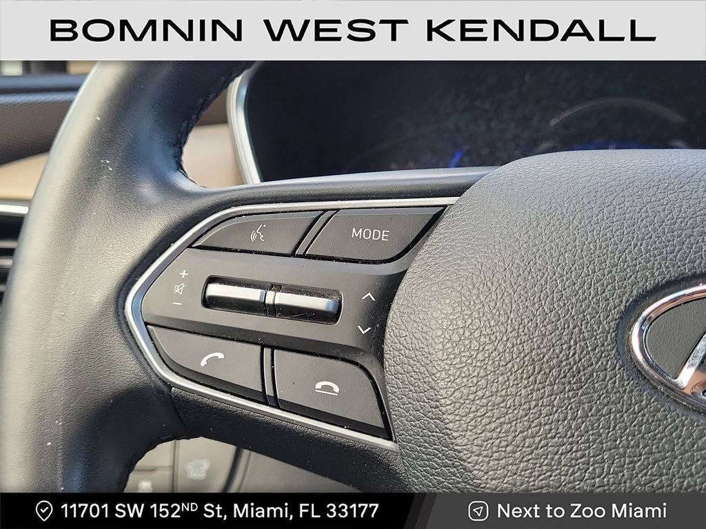 Used 2020 Hyundai Santa Fe Limited w/ Cargo Package image 12