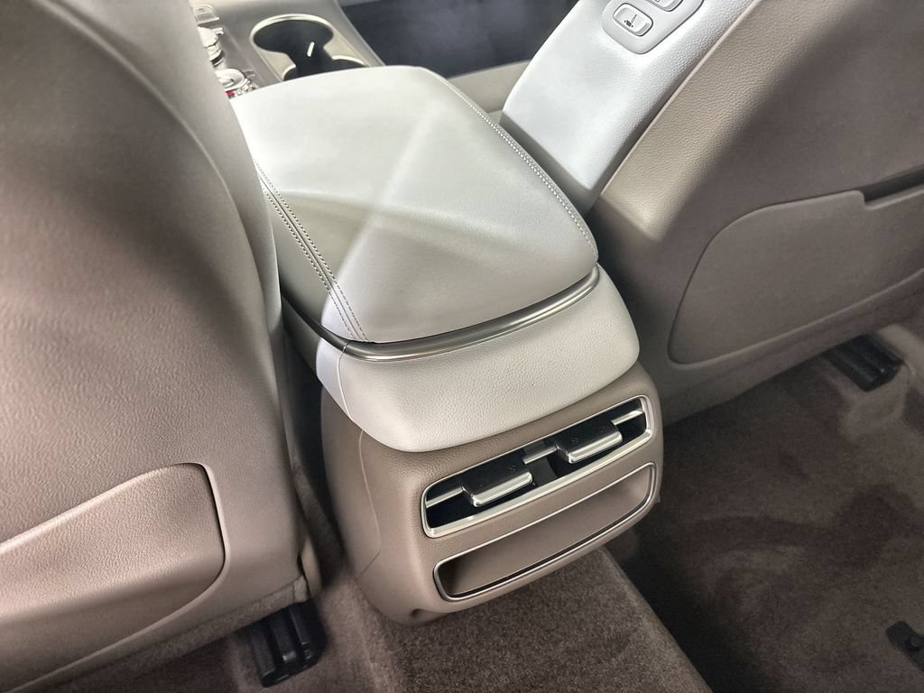 New 2027 Genesis GV70 2.5T Advanced AWD/4WD image 23