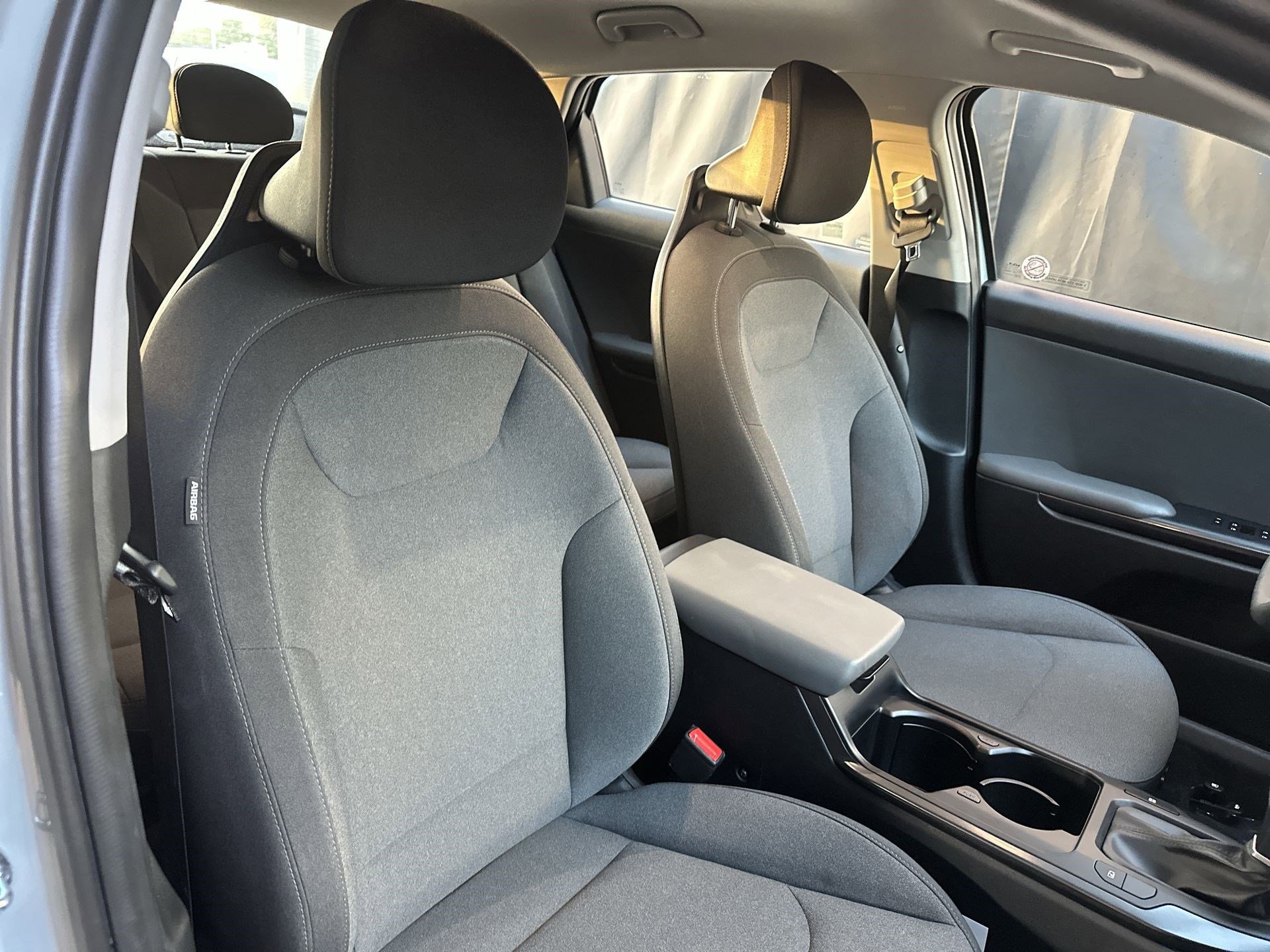 Used 2025 Kia K4 LXS image 24