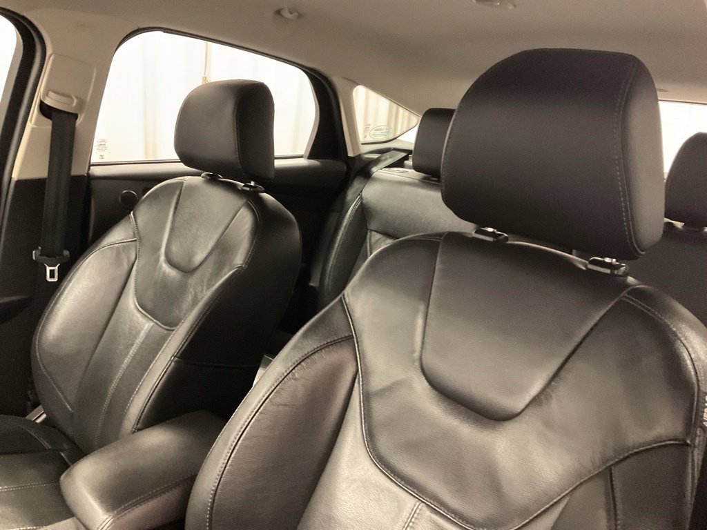 Used 2015 Ford Focus Titanium FWD image 10