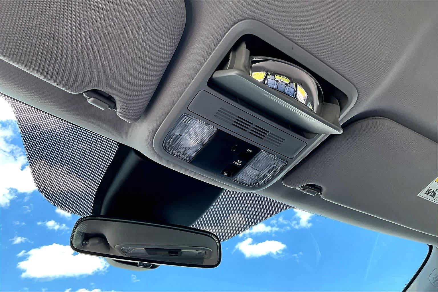 Used 2024 Honda Odyssey EX image 35