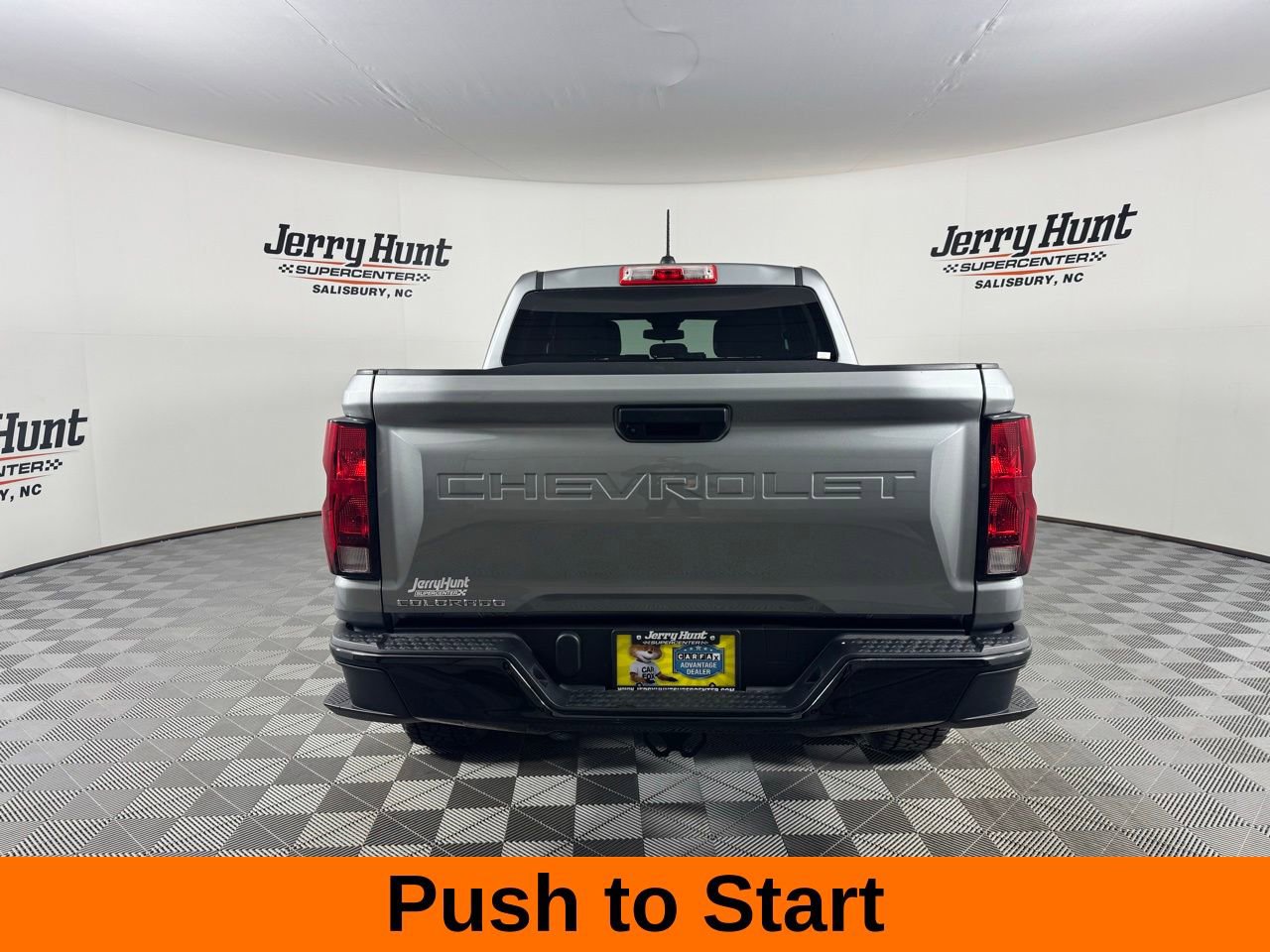 Used 2023 Chevrolet Colorado W/T image 8