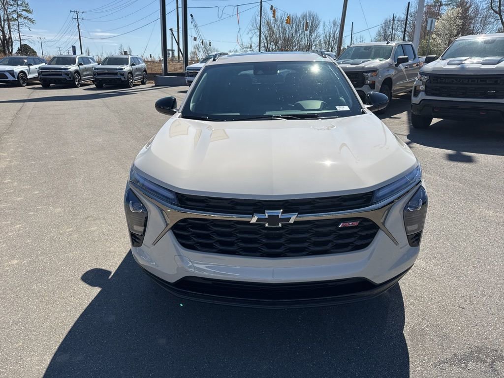 New 2026 Chevrolet Trax RS w/ Sunroof Package image 8
