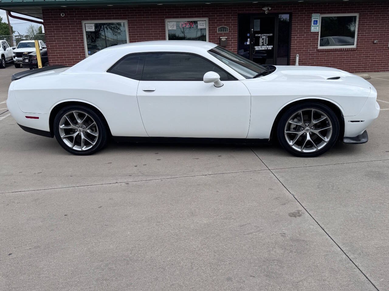 Used 2023 Dodge Challenger GT RWD image 4