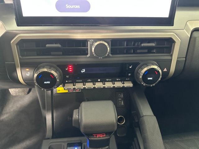 Used 2025 Toyota Tacoma TRD Off-Road image 23