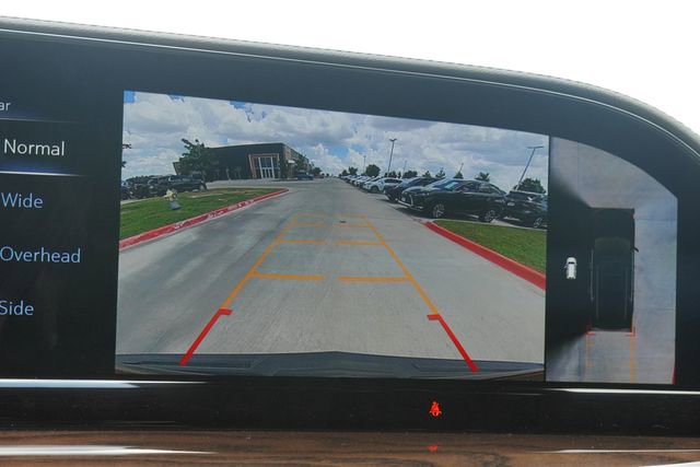 Used 2024 Cadillac Escalade ESV Premium Luxury Platinum image 25