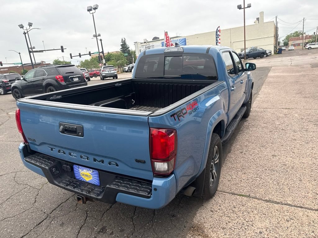 Used 2019 Toyota Tacoma TRD Sport w/ TRD Premium Sport Package AWD/4WD image 12